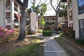 Building Photo - 3399 Mermoor Dr