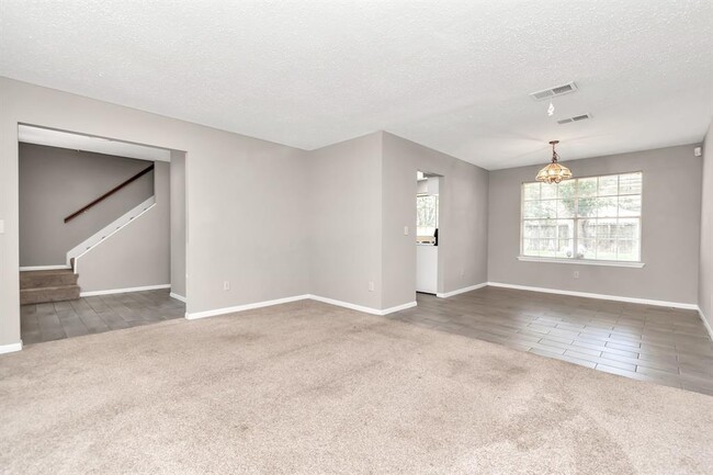 Foto del edificio - 15918 Pinyon Creek Dr