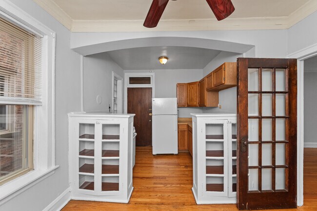 Foto del edificio - 4225 N Paulina St