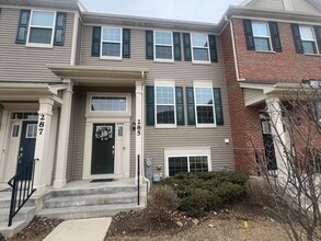 Building Photo - 285 Lakeshore Dr