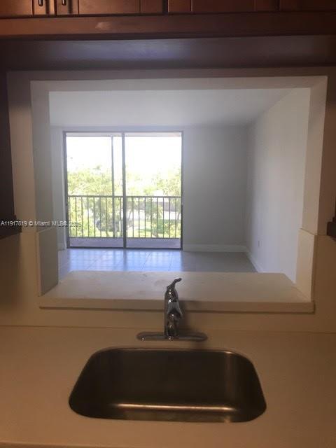 Foto del edificio - 8500 SW 133rd Avenue Rd