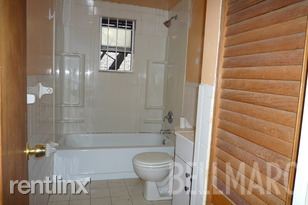 Building Photo - 230 E 43rd St