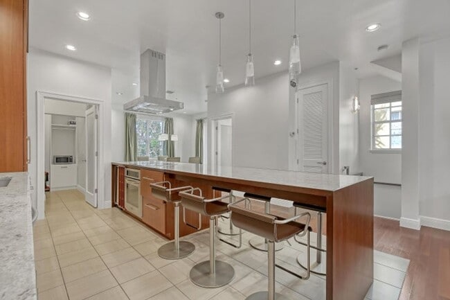 Photo - 72 SE 6th Ave House