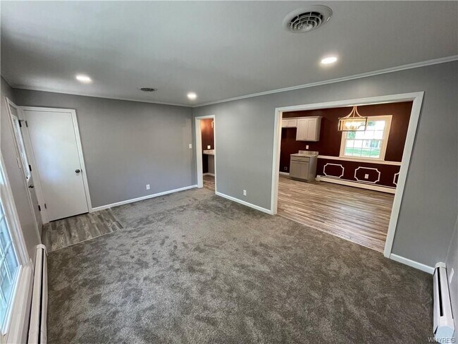 Foto del edificio - 425 East Ln