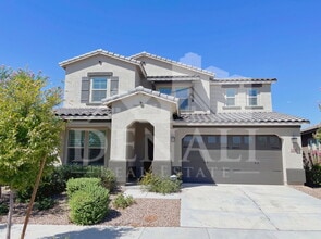 Building Photo - 13648 N 144th Dr