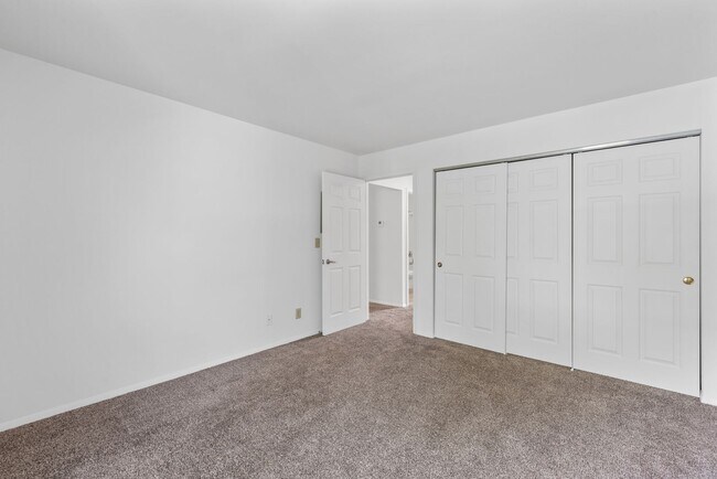 Foto del edificio - 14826 W Hidden Creek Ct