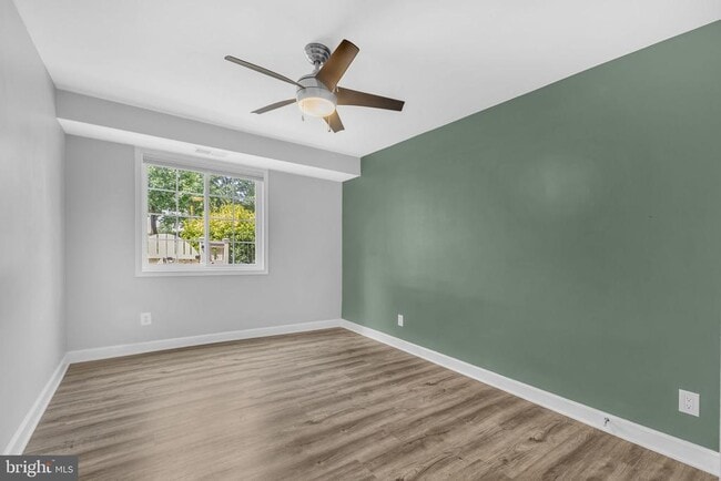 Building Photo - 1565A N Van Dorn St