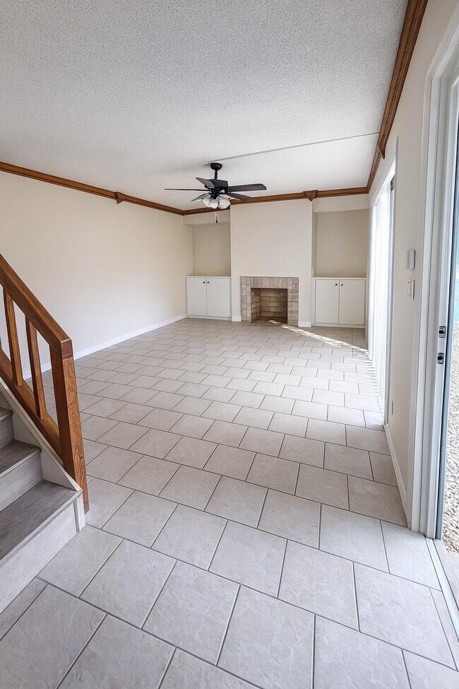 Building Photo - 238 Lake Arbor Dr