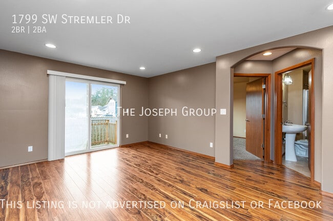Building Photo - 1799 Stremler Dr
