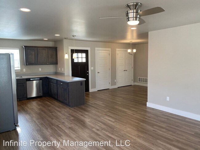 Building Photo - 2 br, 2 bath House - 1615 New Holland Drive