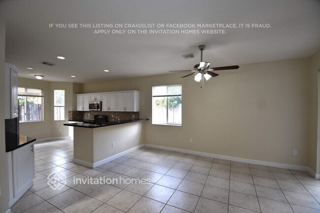 Foto del edificio - 15374 SW 141st Ct