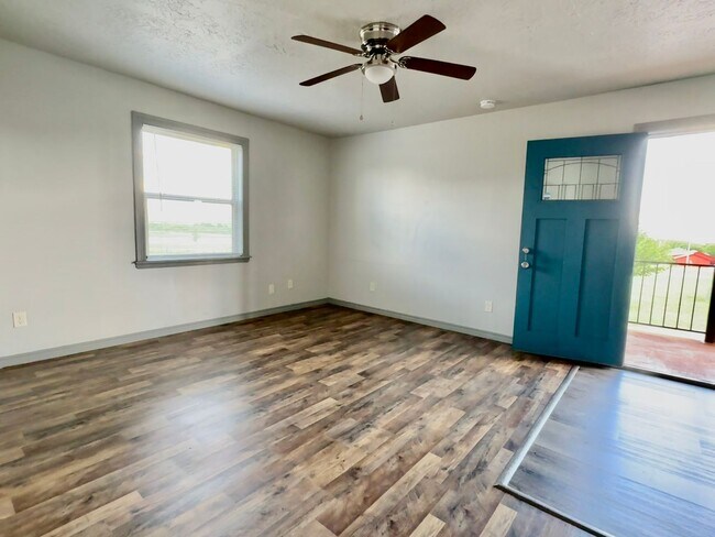 Foto del edificio - 505 Oak Ave - Ln