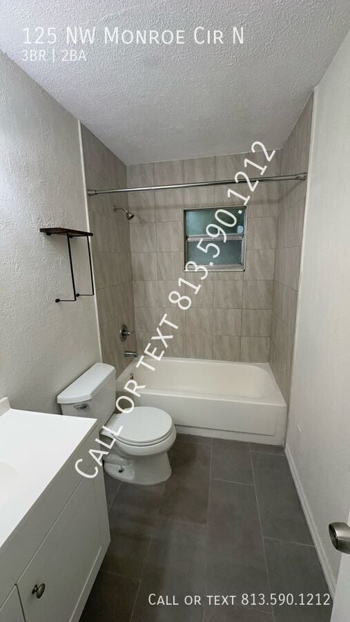 Foto del edificio - 125 NW Monroe Cir N
