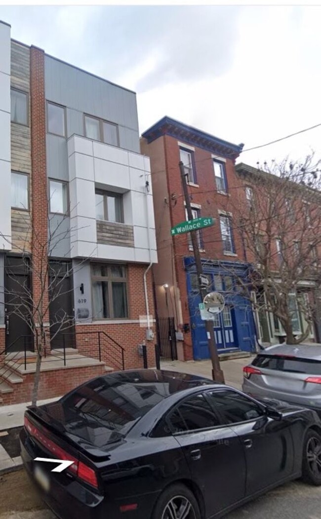 Building Photo - 619 N 4th St