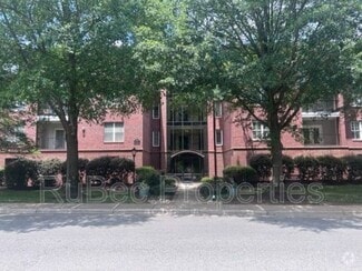 Building Photo - 725 Magnolia Ave
