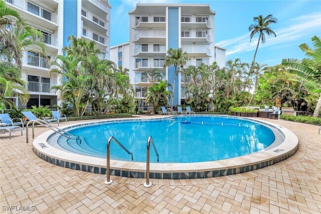Foto del edificio - 1300 Gulf Shore Blvd N