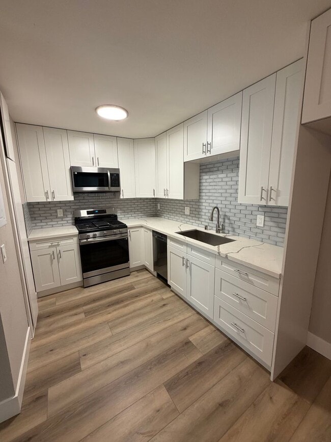 Building Photo - 2610 Phipps Ave