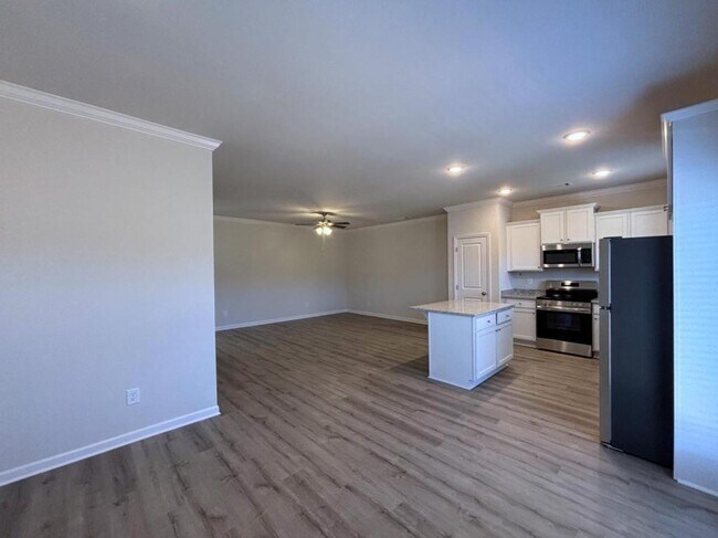 Foto del edificio - 244 Alston Ridge Dr