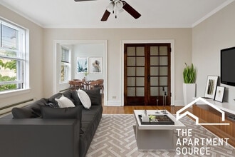 Building Photo - 4635 N Paulina St