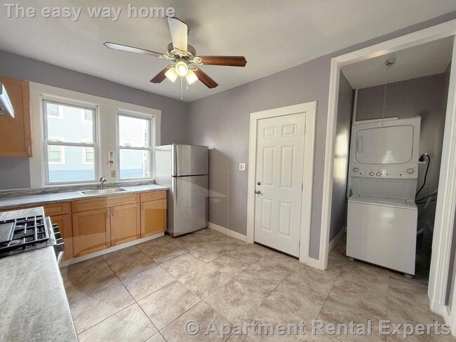 Photo - 196 Sherman St Apartment