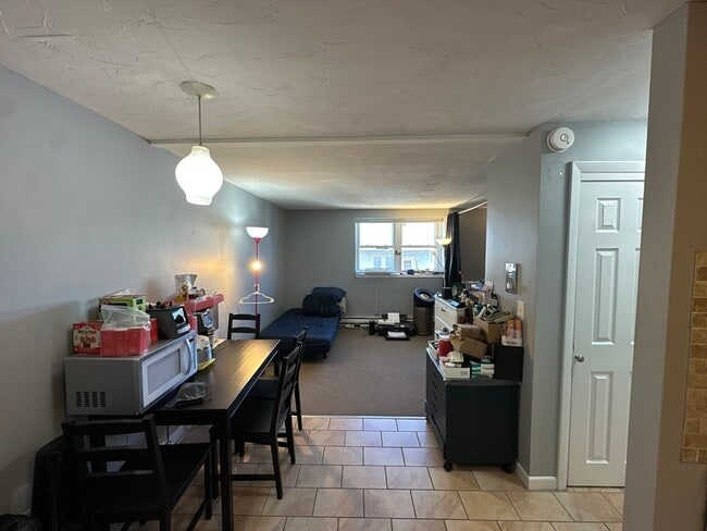 Building Photo - 720 Bennington St