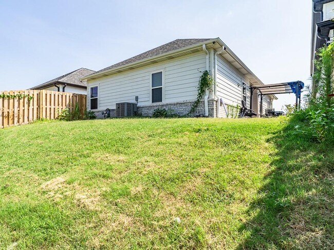 Foto del edificio - 2306 SW Poppy St