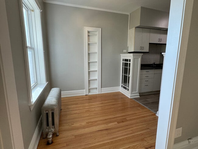 Building Photo - 4414 N Lavergne Ave