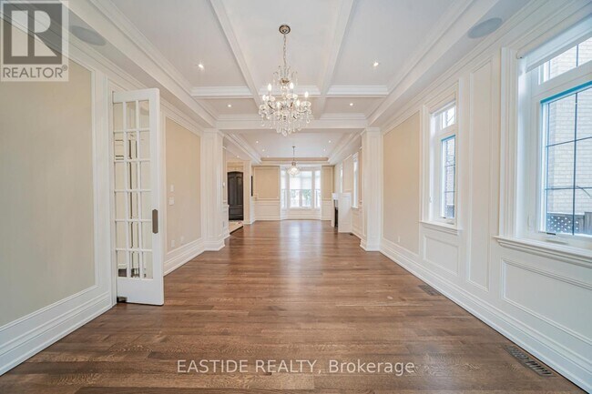 Building Photo - 19 Parker Ave