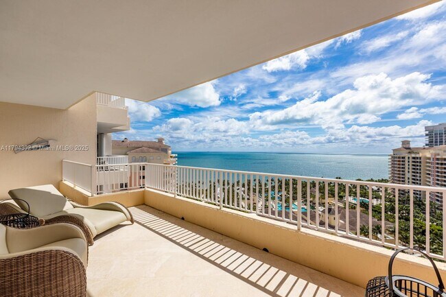 Foto del edificio - 781 Crandon Blvd