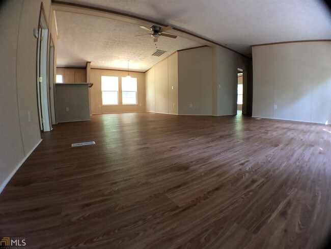 Building Photo - 3671 Everson Rd