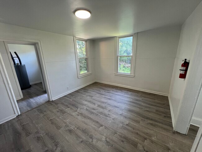 Foto del edificio - 2921 W 6th St