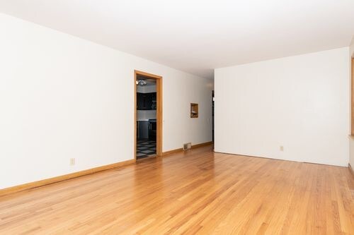 Building Photo - 2333 Hoard St