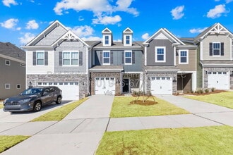 Building Photo - 4053 Lawnview Dr