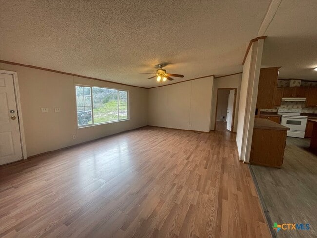 Building Photo - 1201 Island View Dr