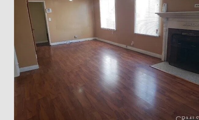living area - 2904 E 63rd St