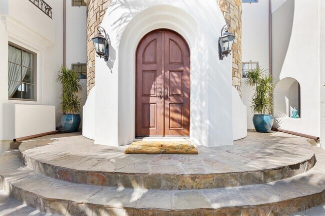 Foto del edificio - 555 Ocean Blvd