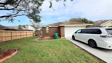 Building Photo - 12724 Westpark Dr