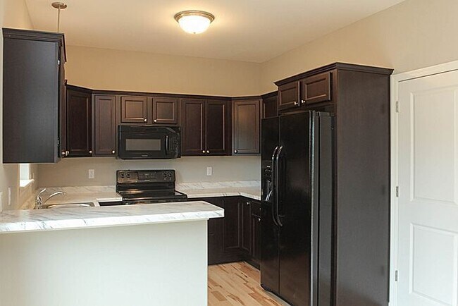 Foto del edificio - 4 Bedroom, 3 bath close to University.