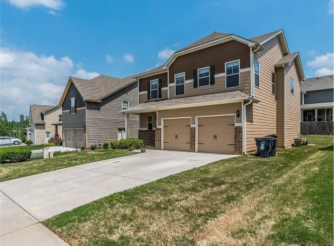Building Photo - 3945 Pointe Vecchio Cir