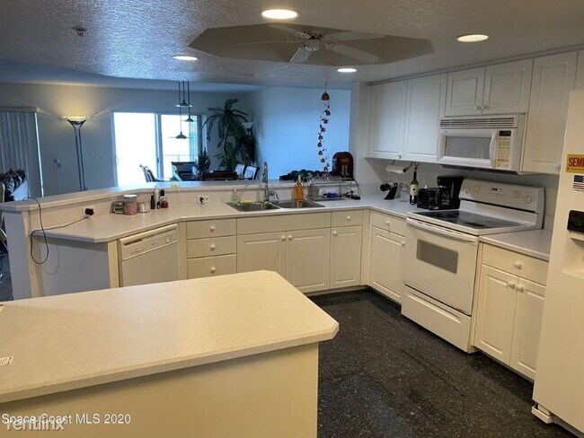 Building Photo - 3 br, 2 bath Condo - 1919 Highway A1a 201 ...