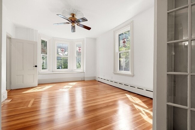 Building Photo - 105 Ellery St