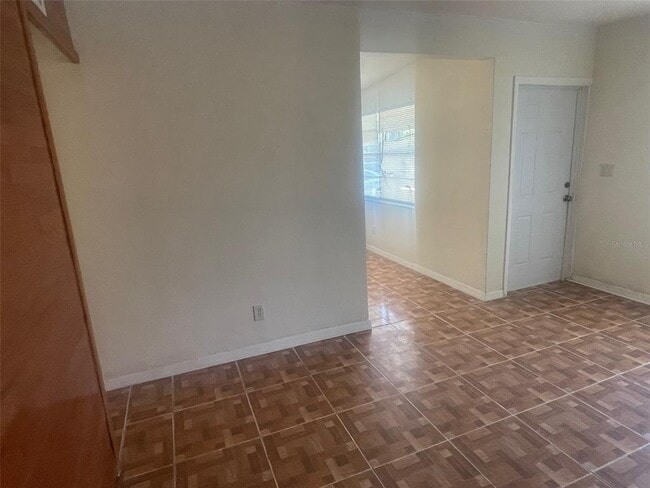 Foto del edificio - 6289 30th St N