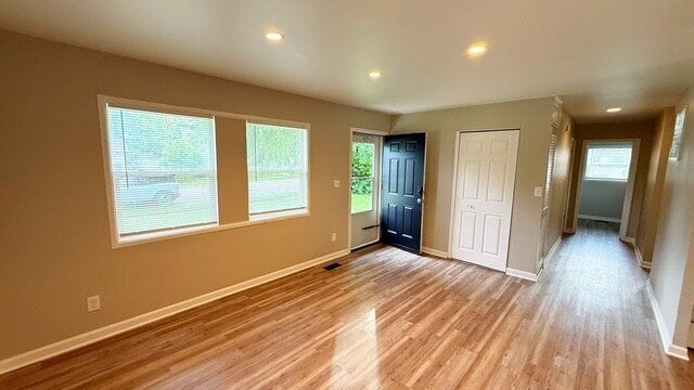 Building Photo - LAWRENCE TWP 3 BEDROOM AVAILABLE NOW!