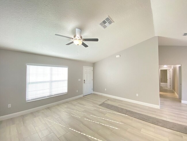Foto del edificio - Beautiful  Home Citrus Springs - 4/2/2 Gre...