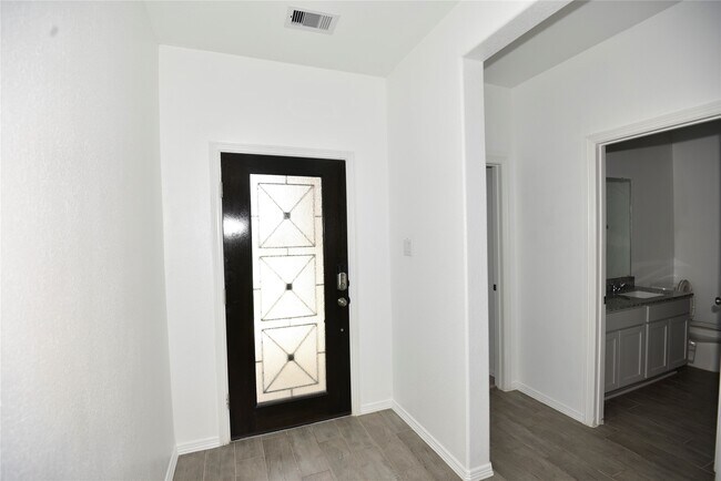 Foto del edificio - 23006 Forebear Dr