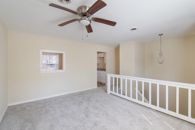 Foto del edificio - 3024 Tanya Terrace