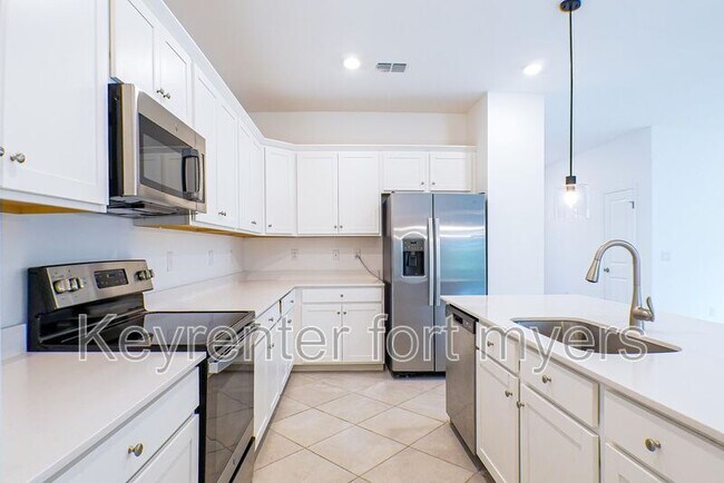 Building Photo - 9143 Leatherwood Loop