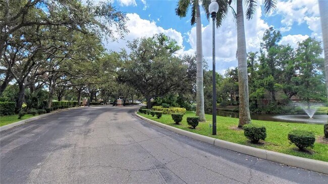 Building Photo - 4122 Central Sarasota Pkwy