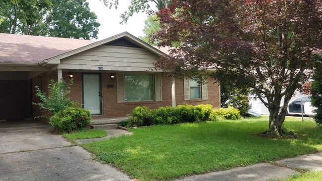 Building Photo - 6704 Blue Bird Dr