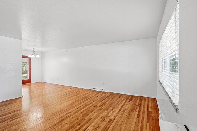 Photo - $2,940.95, 4 Beds - 1 Bath, Single Family Home in Denver with Washer and Dryer!